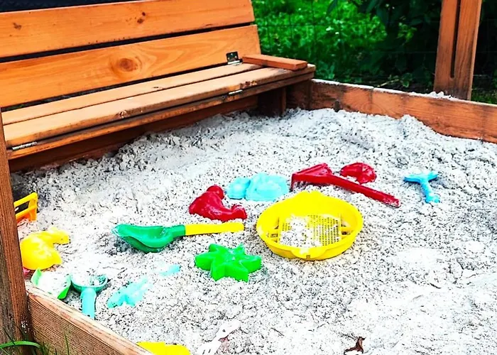 Przystanek Rudawy * جانوفيتشي فيلكيه